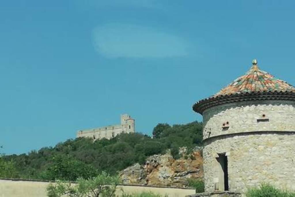 Charmant Chalet Pour 2 Personnes Spa Prive Massillargues-Attuech Εξωτερικό φωτογραφία
